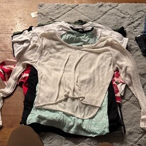 Rue21 White Women's Sweater